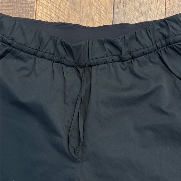 Lululemon Cinchable Waist High-Rise Woven Short 3.5" - Picture 8 of 11
